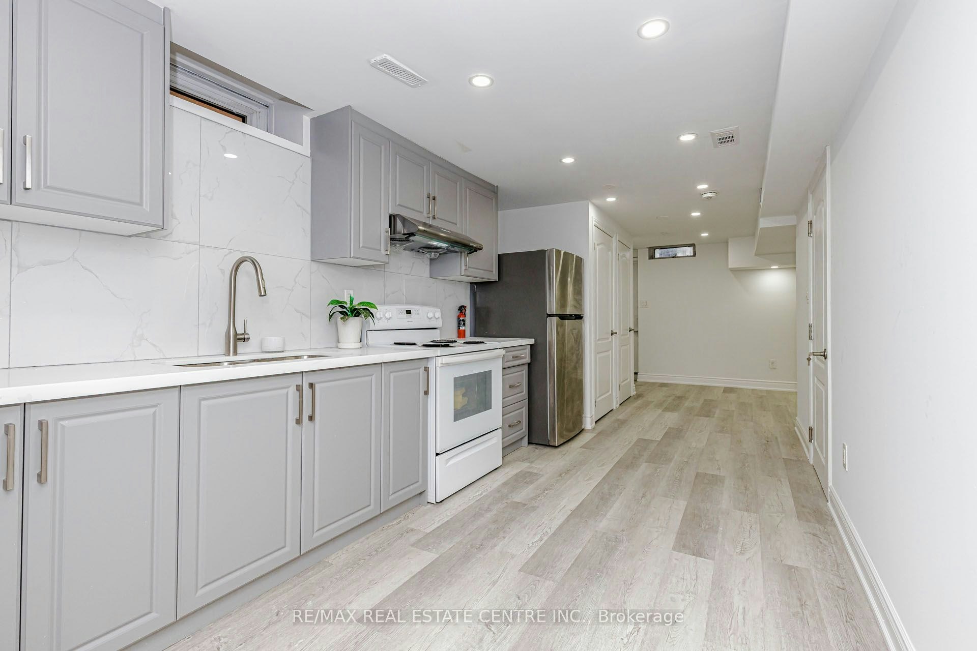 #2-17 Scotia Drive, Brampton, ON, L6Y 2W3 - 9