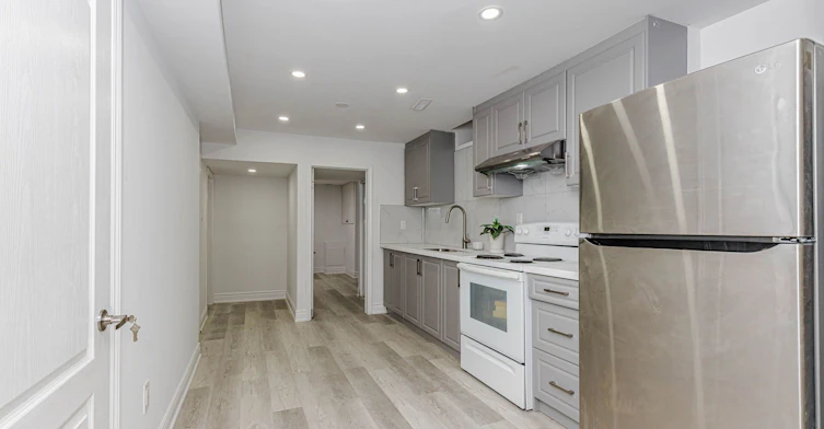 #2-17 Scotia Drive, Brampton, ON, L6Y 2W3 - 8