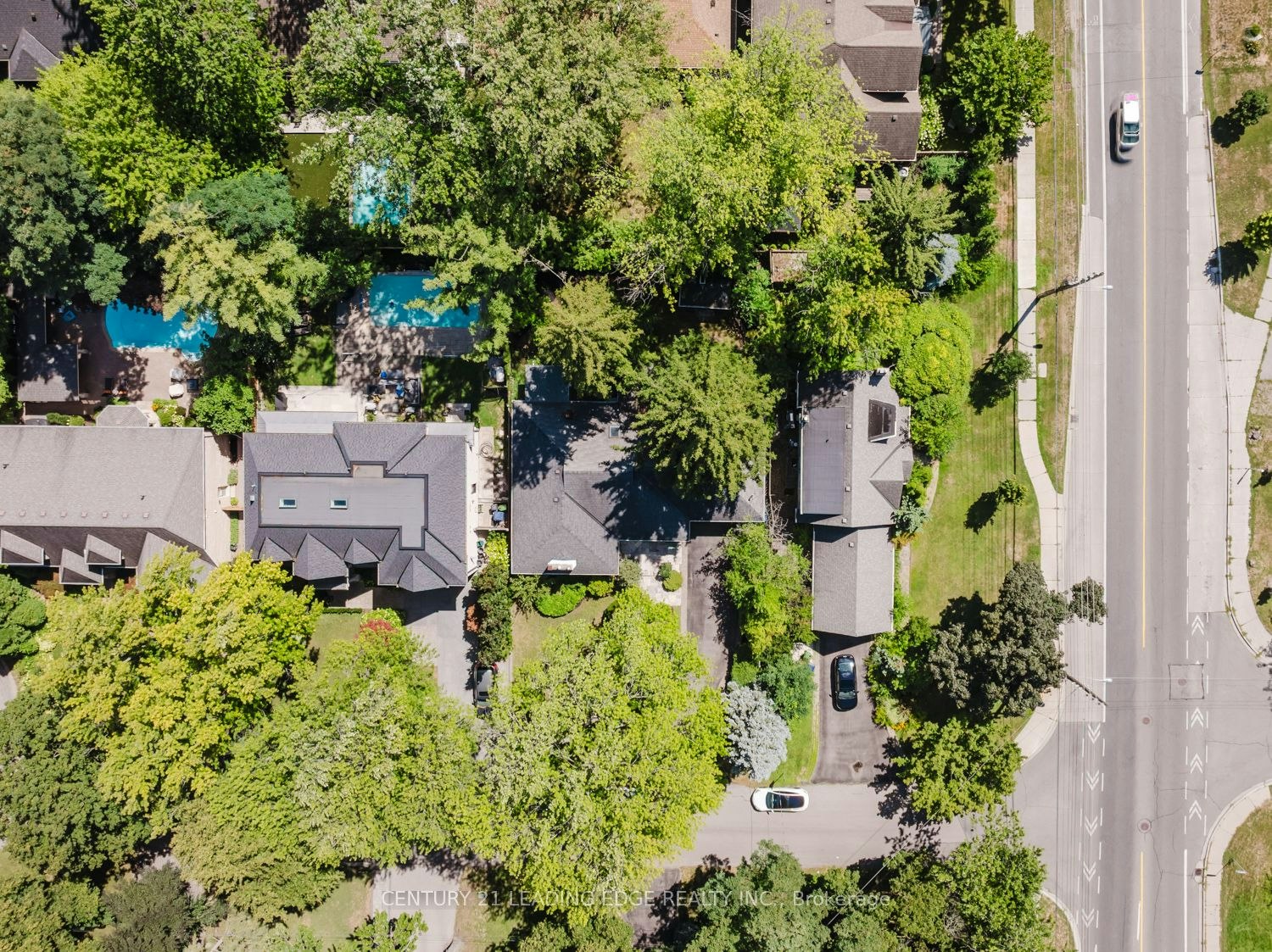 1 Romney Road, Toronto, ON, M9A 4E9 - 3