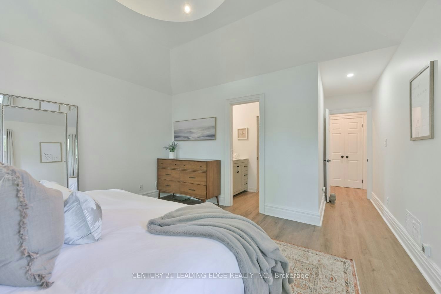 1 Romney Road, Toronto, ON, M9A 4E9 - 25