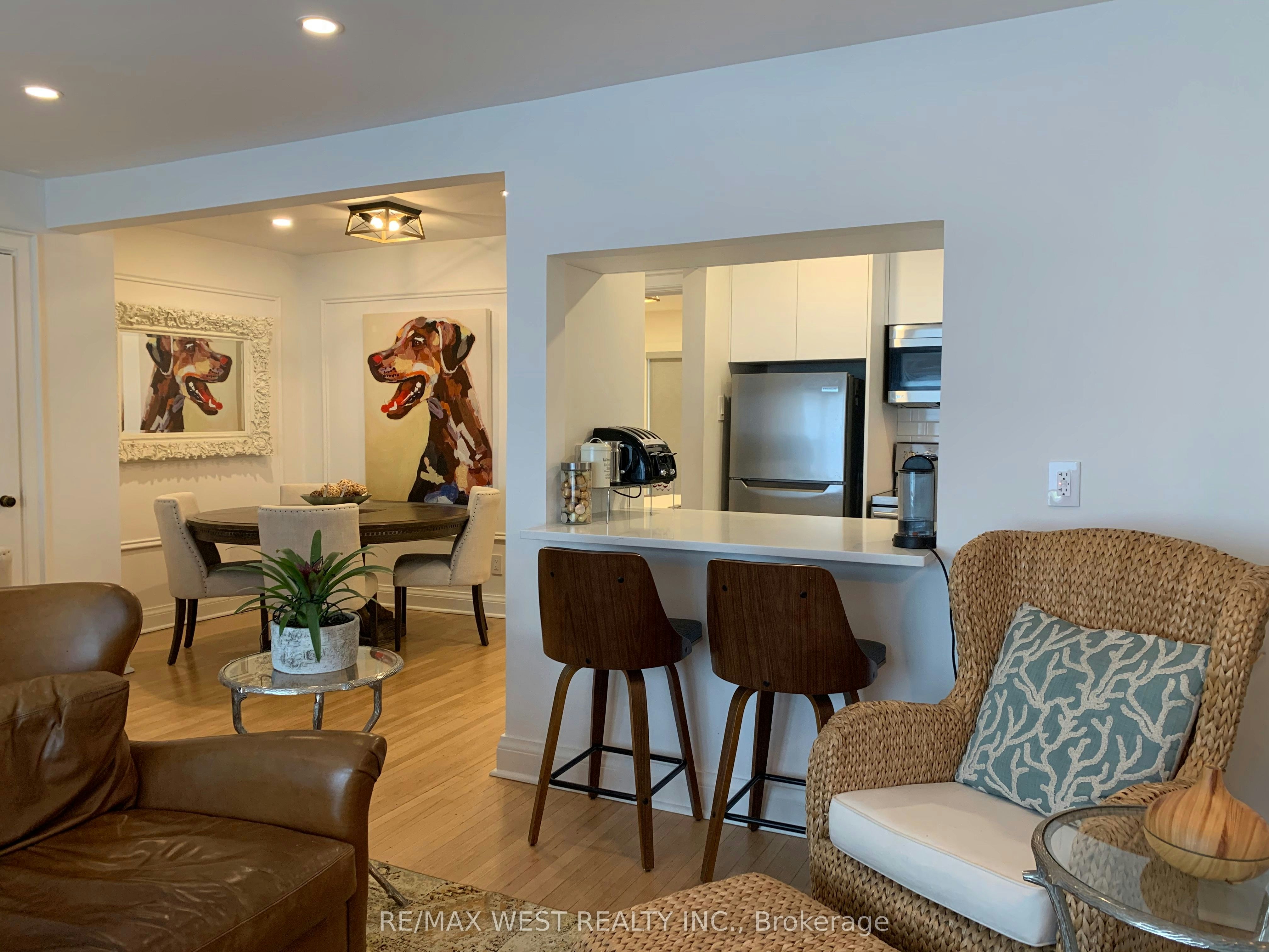 Unit 1-258 South Kingsway N/A, Toronto, ON, M6S 3V1 - 6