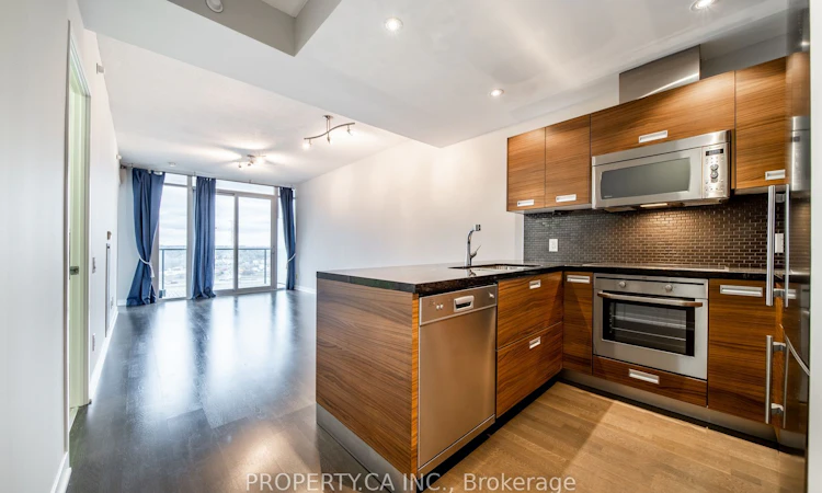 1215-88 Park Lawn Road