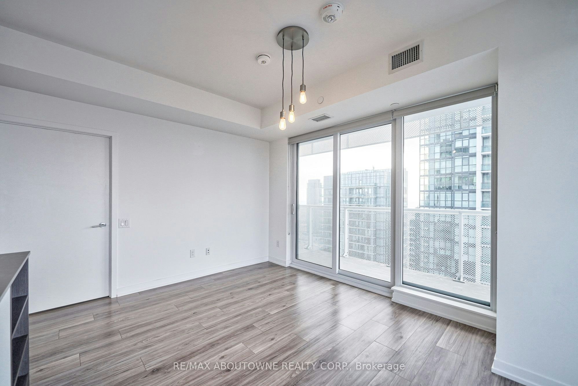 3603-4065 Confederation Parkway, Mississauga, ON, L5B 0L4 - 11