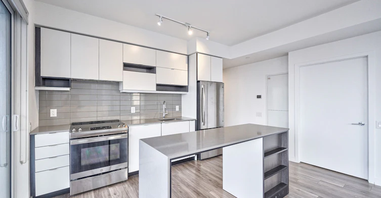 3603-4065 Confederation Parkway, Mississauga, ON, L5B 0L4 - 9