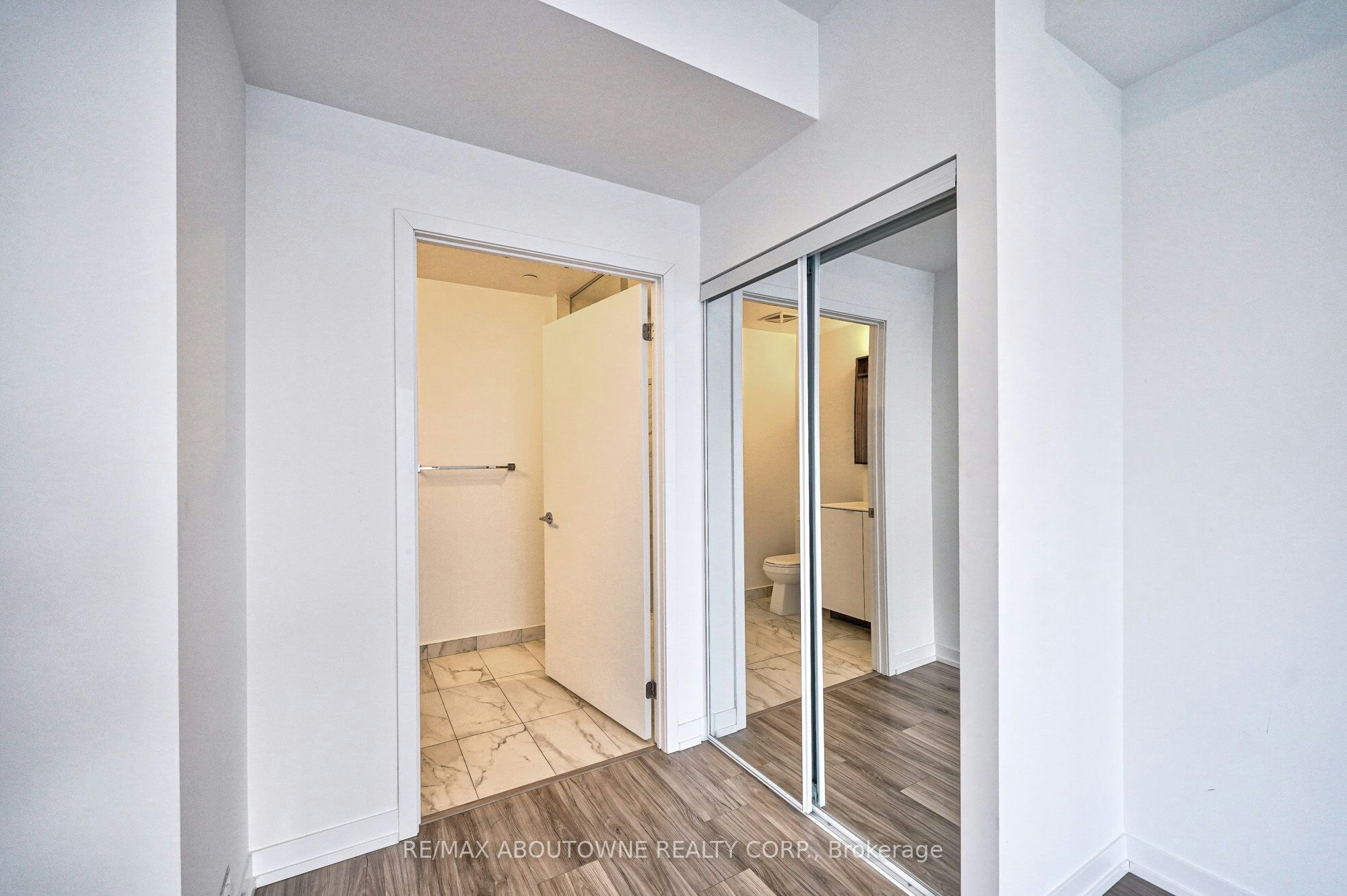 3603-4065 Confederation Parkway, Mississauga, ON, L5B 0L4 - 19