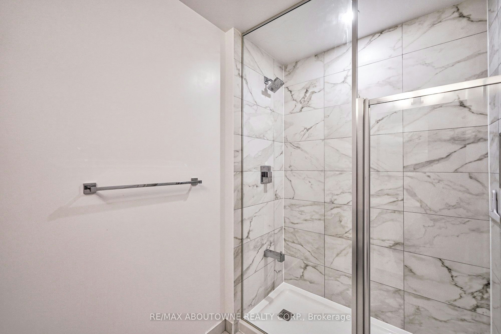 3603-4065 Confederation Parkway, Mississauga, ON, L5B 0L4 - 21