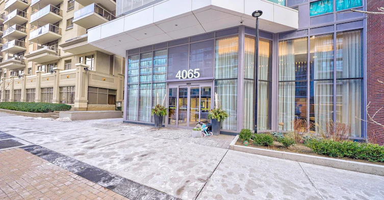 3603-4065 Confederation Parkway, Mississauga, ON, L5B 0L4 - 2