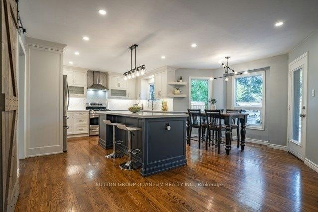 1117 Valleybrook Drive, Oakville, ON, L6H 4N1 - 4