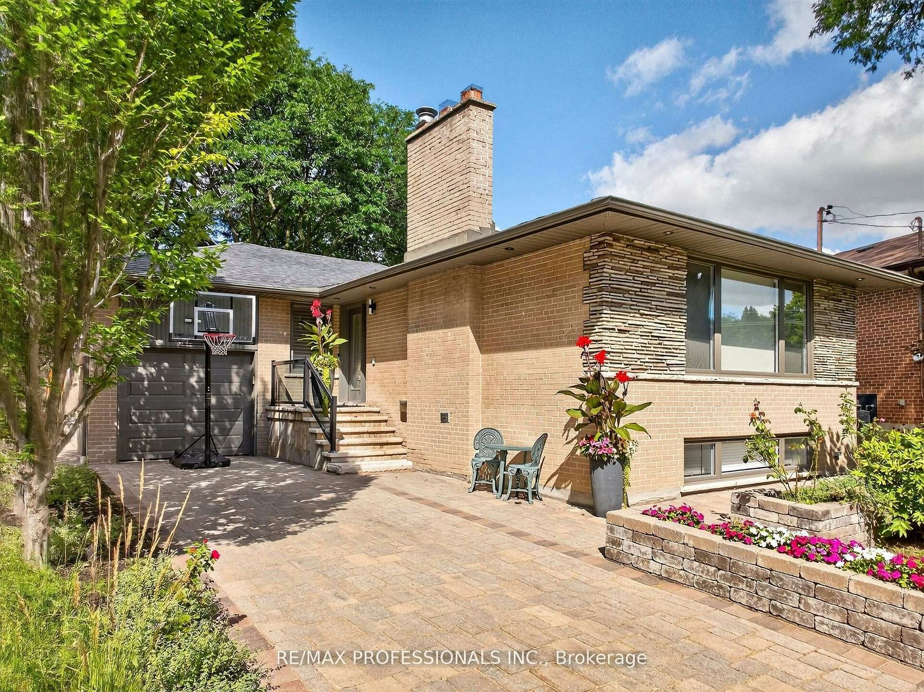 57 Merrygale Crescent, Toronto, ON, M9B 5N9 - 5