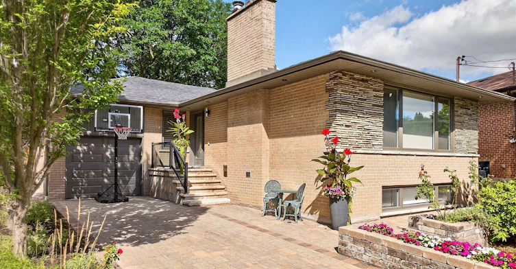 57 Merrygale Crescent, Toronto, ON, M9B 5N9 - 5