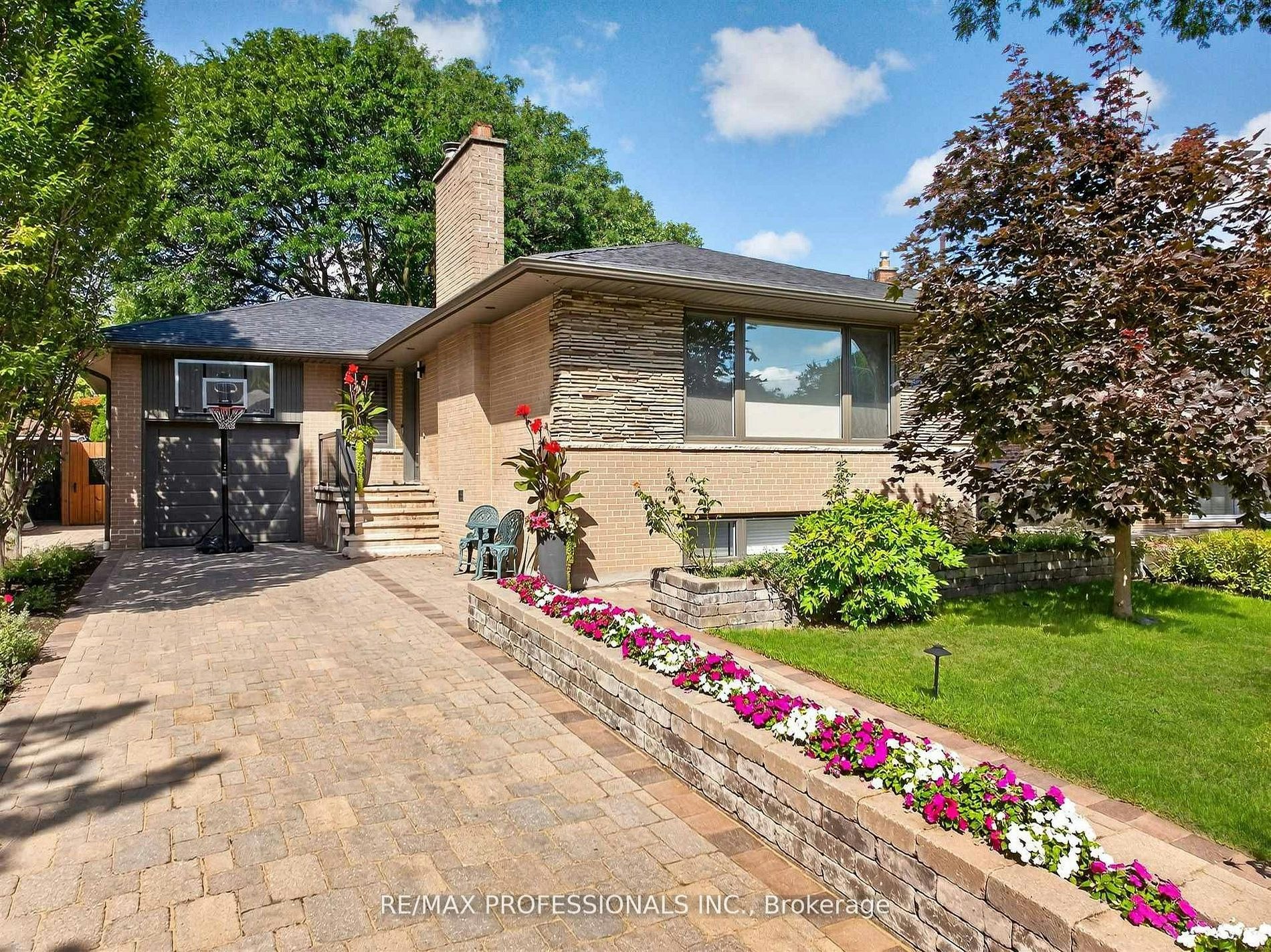 57 Merrygale Crescent, Toronto, ON, M9B 5N9