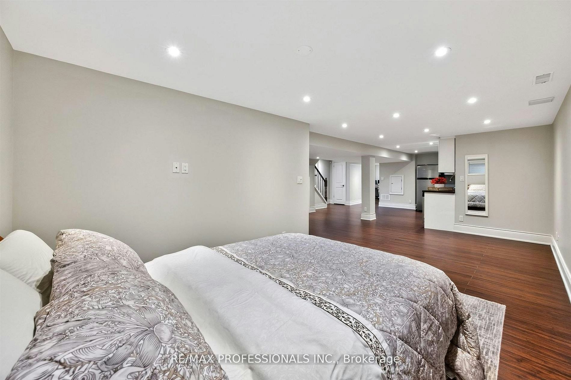 57 Merrygale Crescent, Toronto, ON, M9B 5N9 - 31