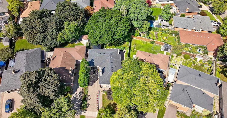 57 Merrygale Crescent, Toronto, ON, M9B 5N9 - 2
