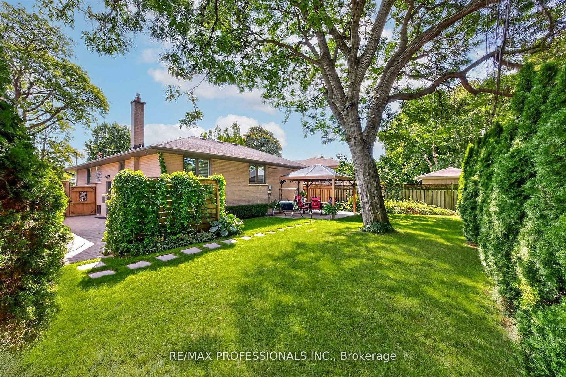 57 Merrygale Crescent, Toronto, ON, M9B 5N9 - 44