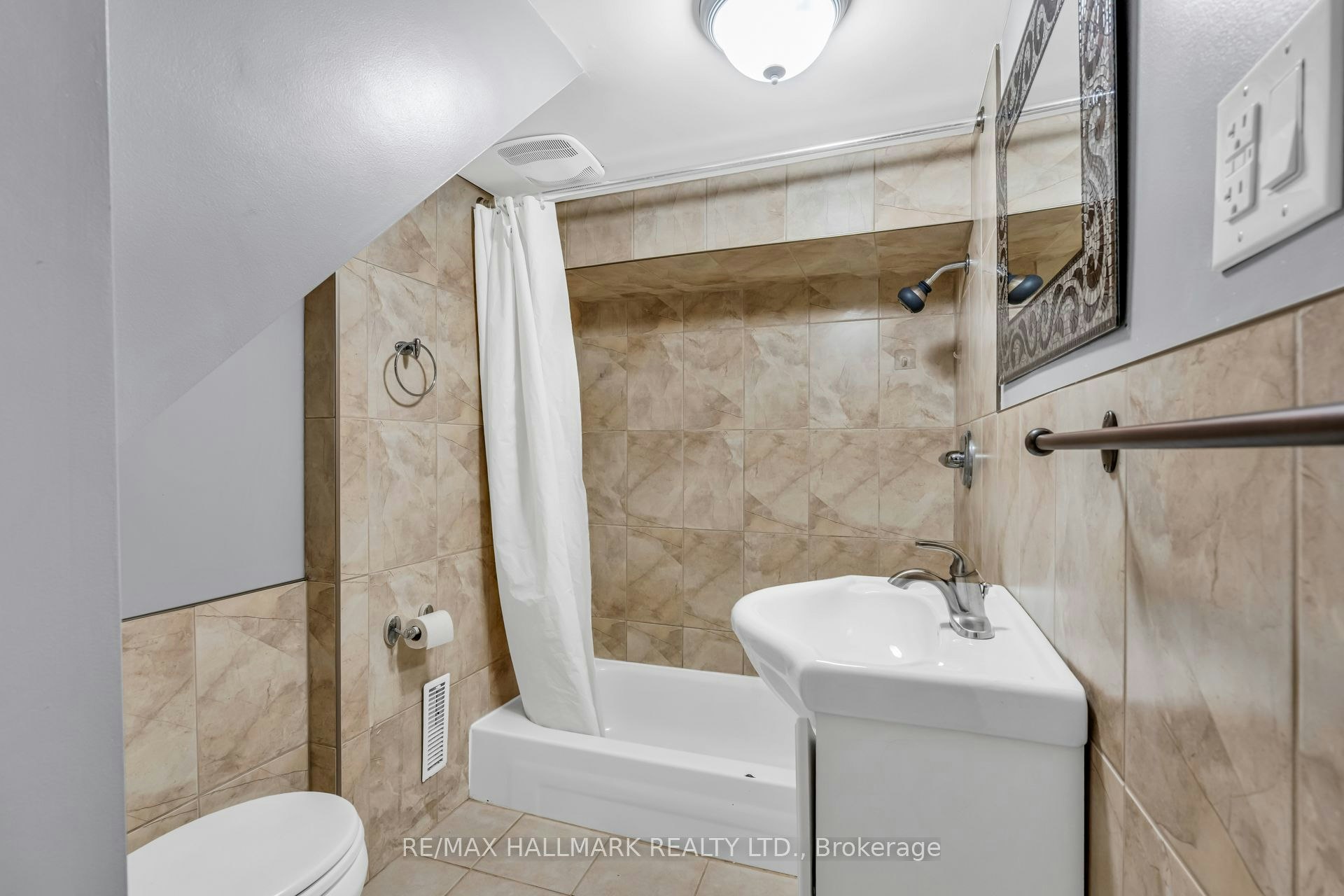 65 Kirknewton Road, Toronto, ON, M6E 3X9 - 31