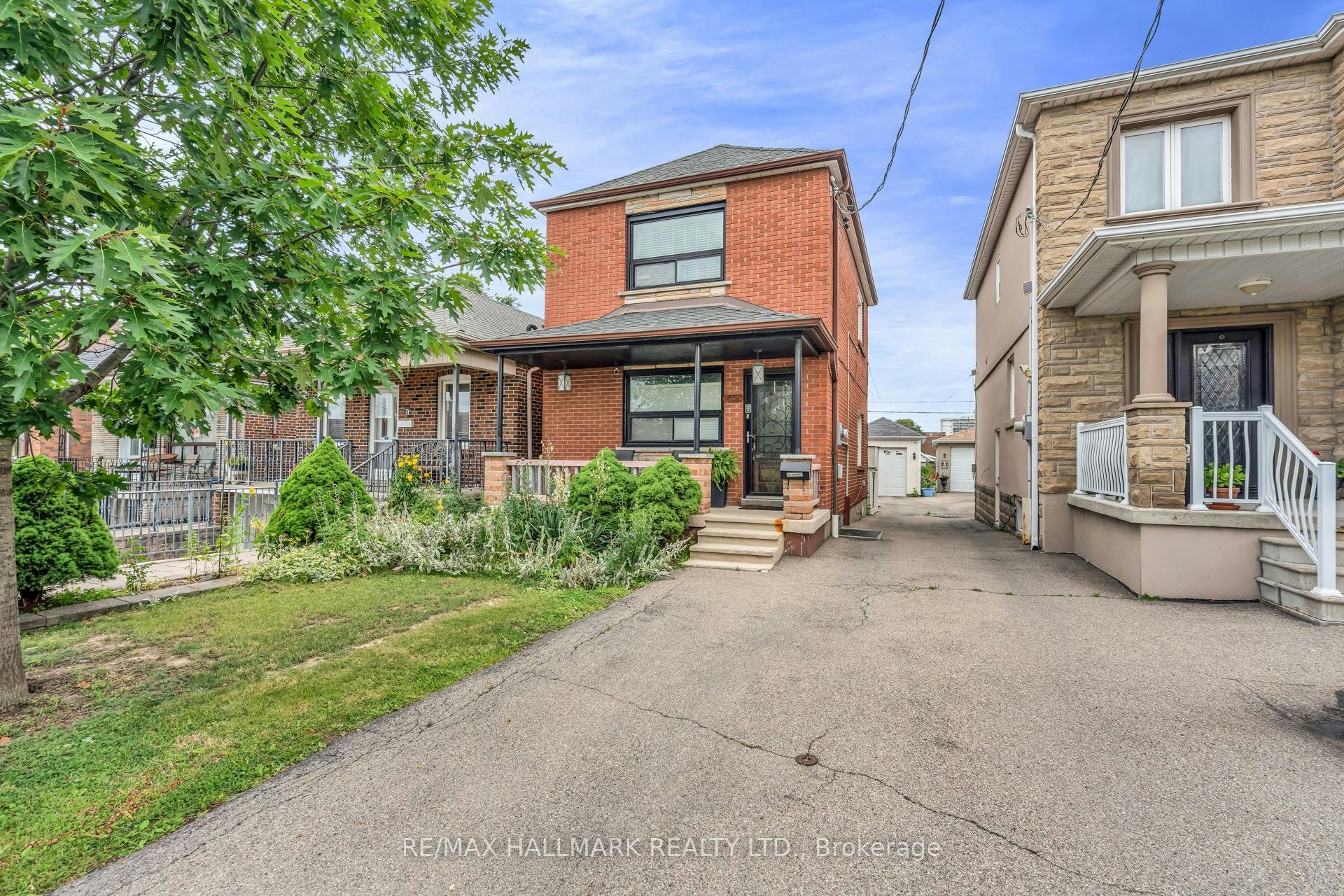 65 Kirknewton Road, Toronto, ON, M6E 3X9 - 32