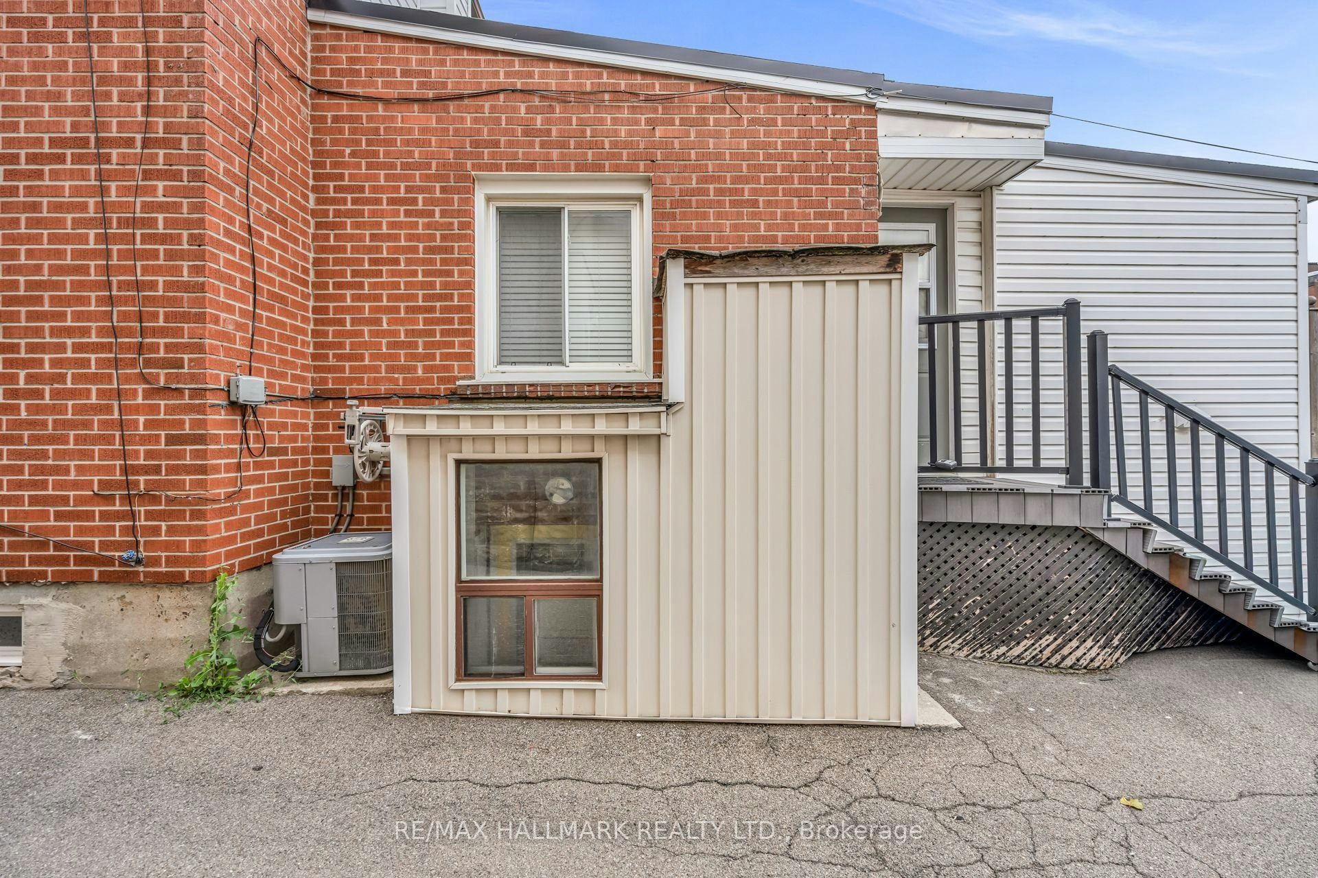 65 Kirknewton Road, Toronto, ON, M6E 3X9 - 34