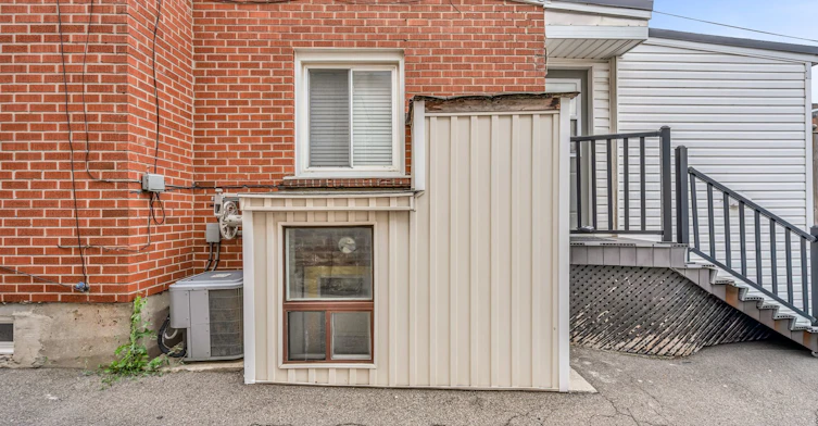 65 Kirknewton Road, Toronto, ON, M6E 3X9 - 34