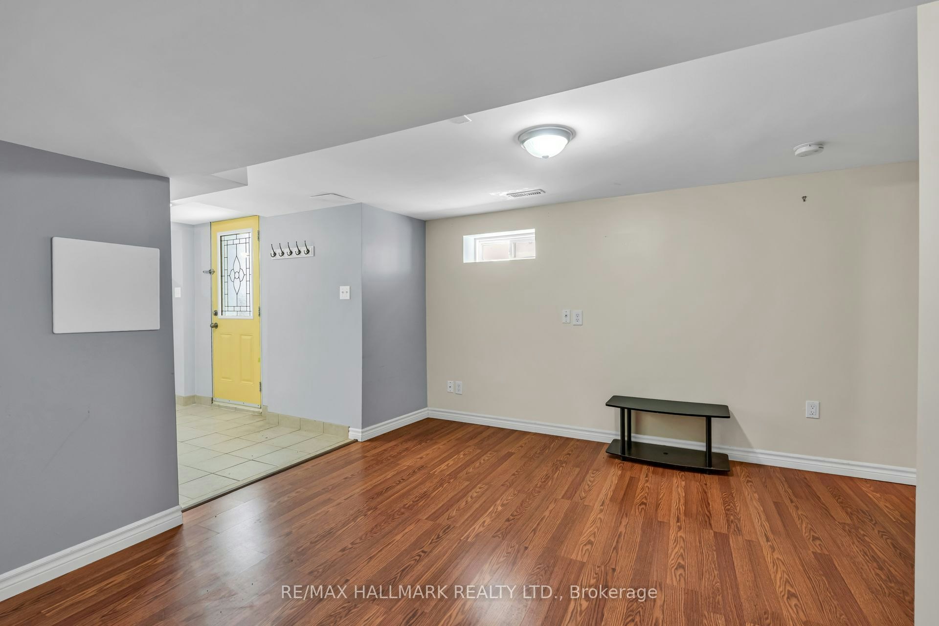 65 Kirknewton Road, Toronto, ON, M6E 3X9 - 11