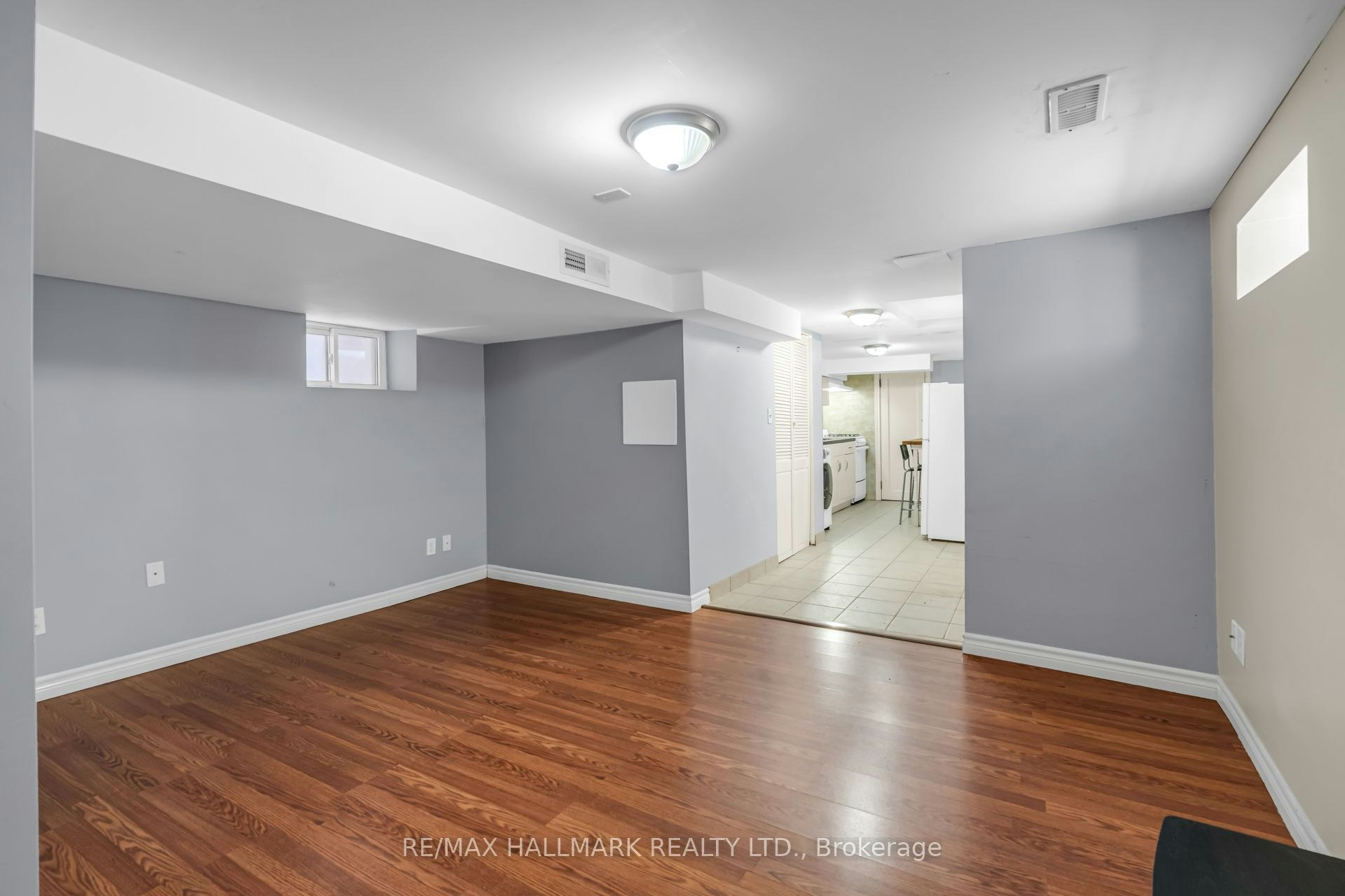 65 Kirknewton Road, Toronto, ON, M6E 3X9 - 10