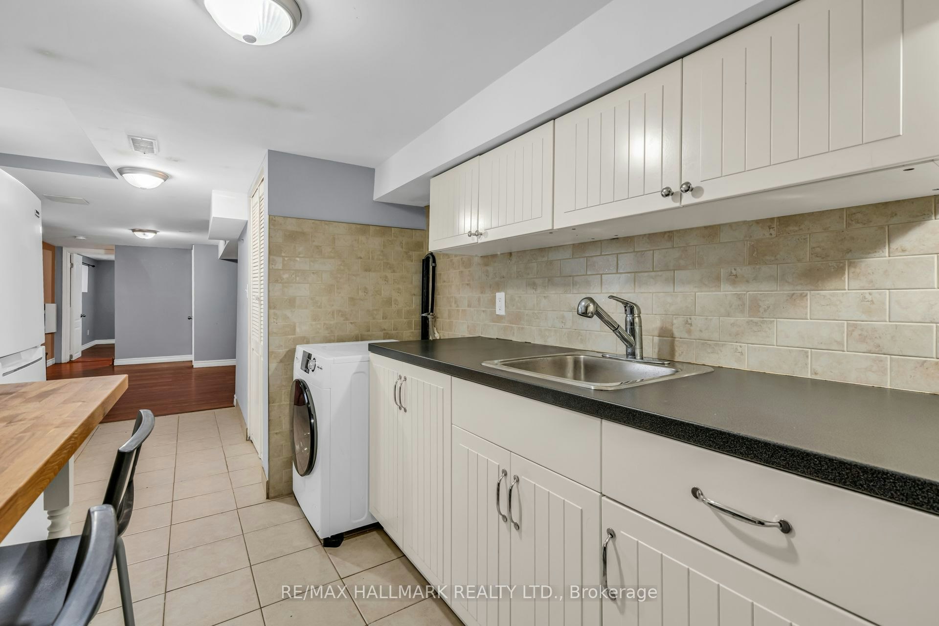 65 Kirknewton Road, Toronto, ON, M6E 3X9 - 21