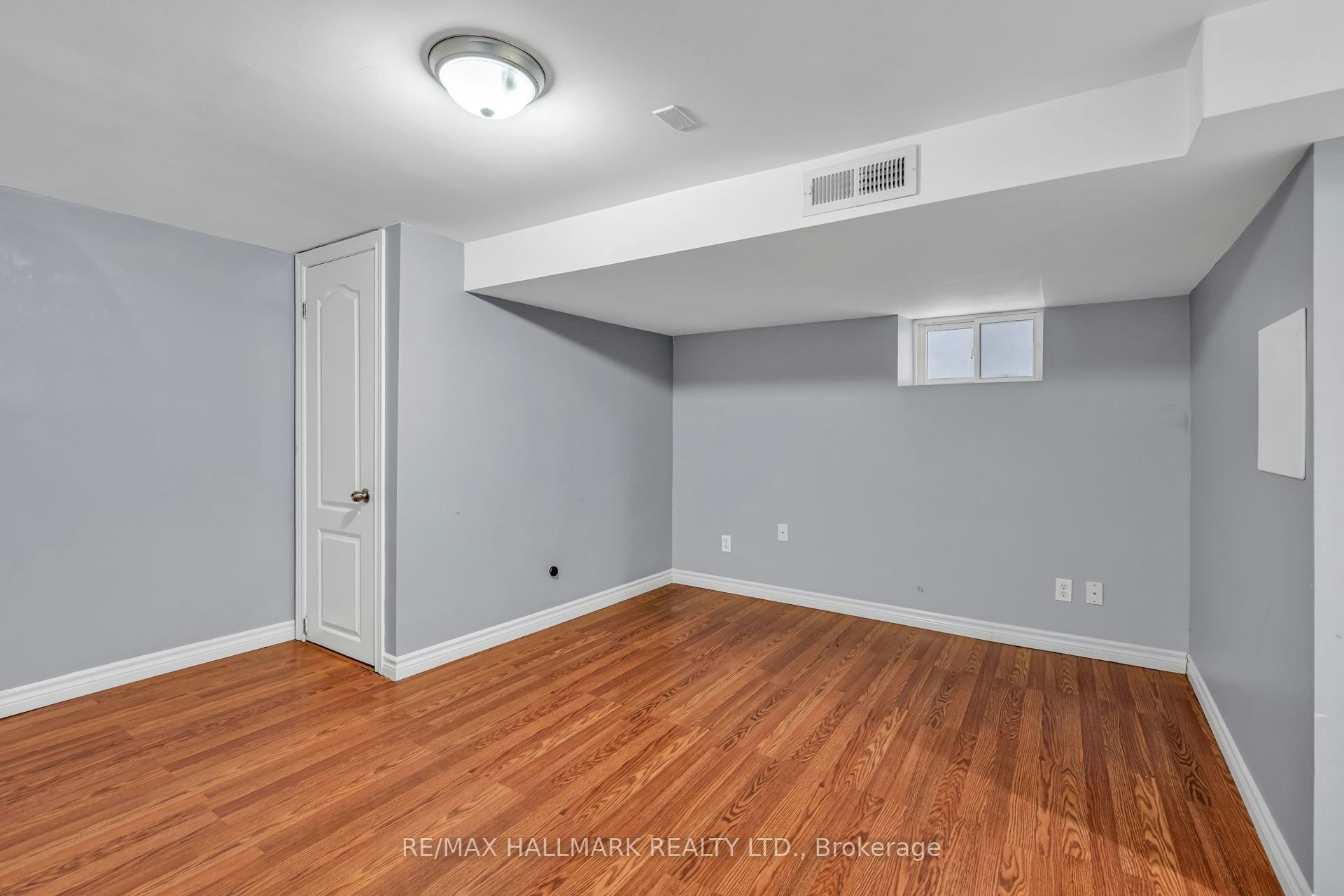 65 Kirknewton Road, Toronto, ON, M6E 3X9 - 7