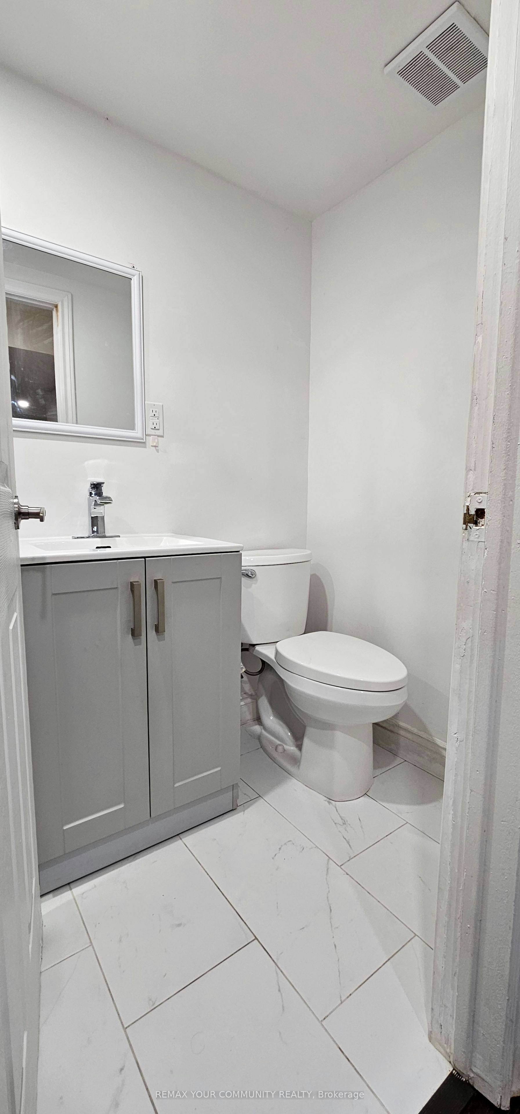 51 Davelayne Road, Toronto, ON, M9M 2A6 - 8