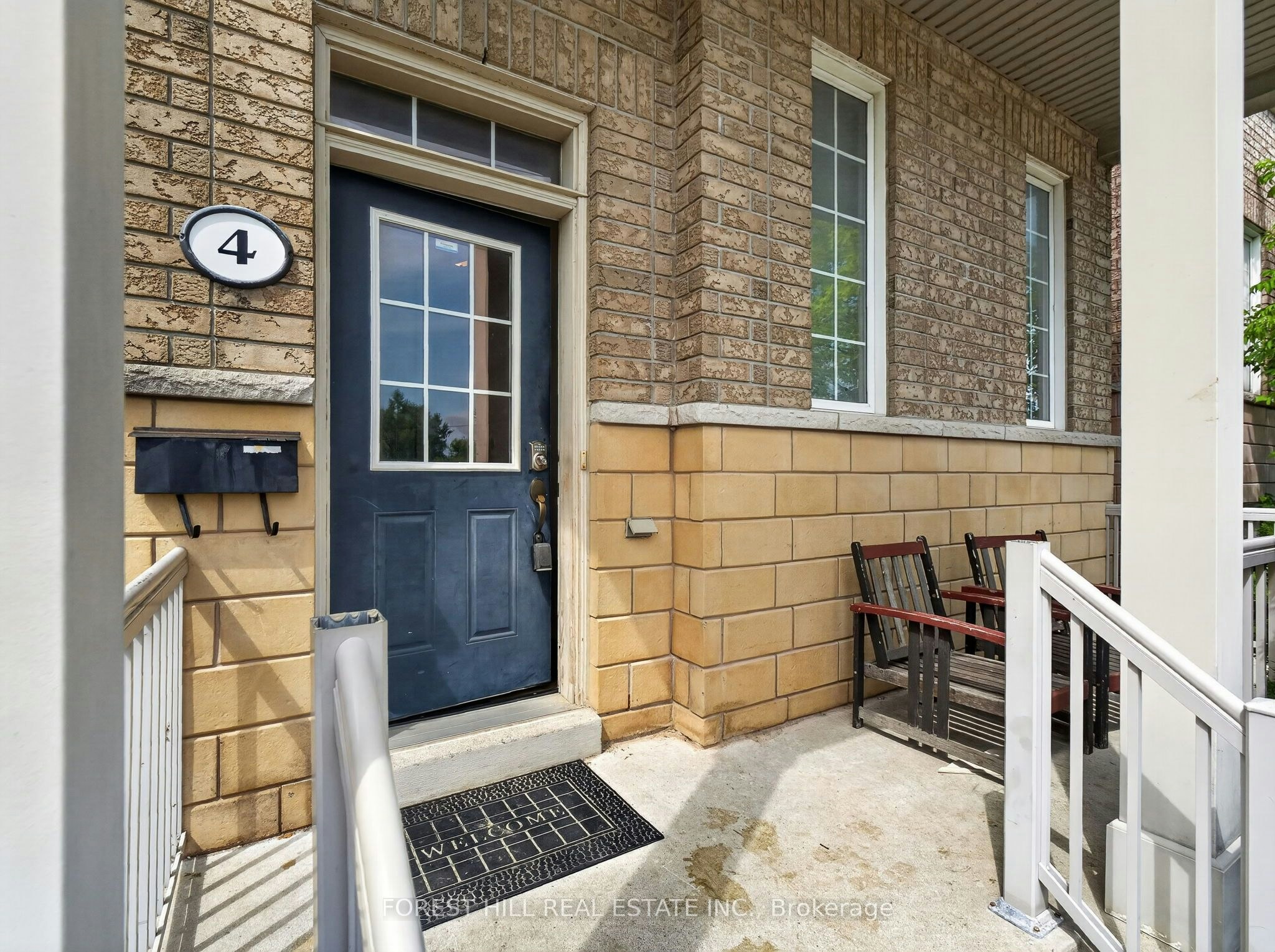 4 Evelyn Wiggins Drive, Toronto, ON, M3J 0G3
