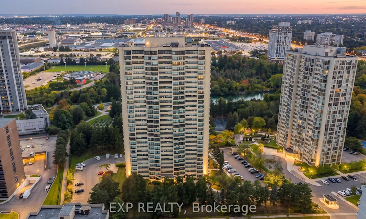 1506-8 Lisa Street E