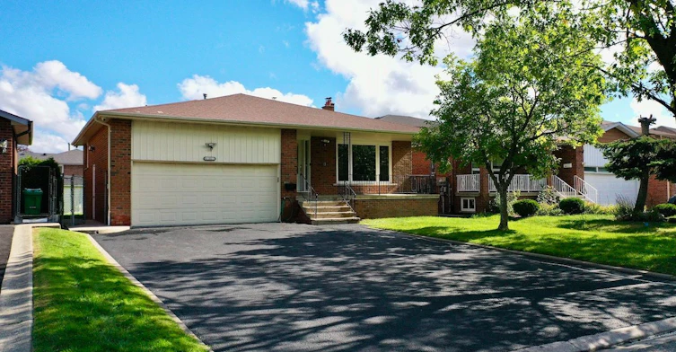 Upper Level-13 Milford Crescent, Brampton, ON, L6S 3E3