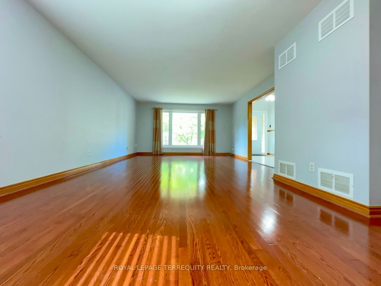 Upper Level-13 Milford Crescent, Brampton, ON, L6S 3E3 - 8