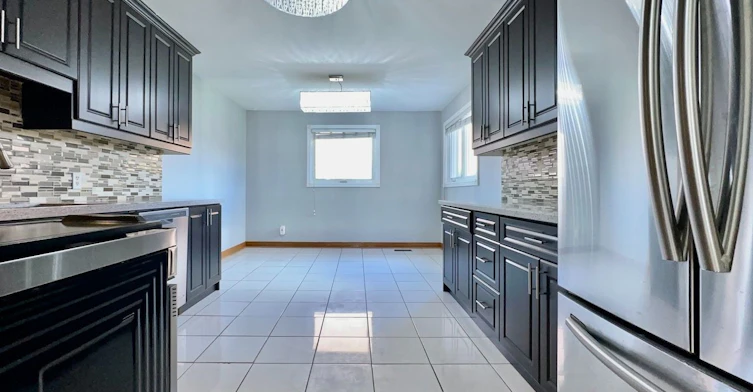 Upper Level-13 Milford Crescent, Brampton, ON, L6S 3E3 - 6