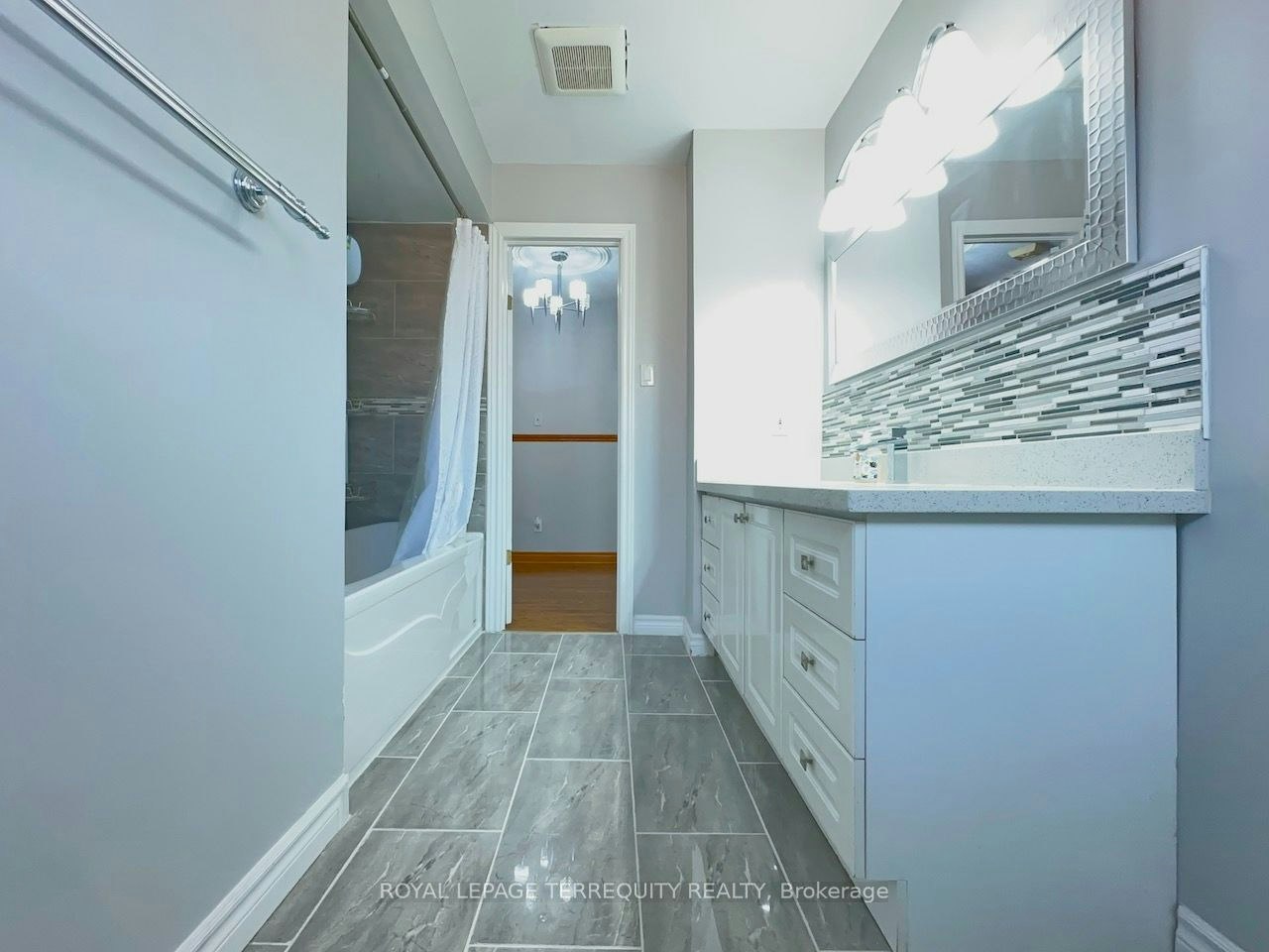 Upper Level-13 Milford Crescent, Brampton, ON, L6S 3E3 - 21