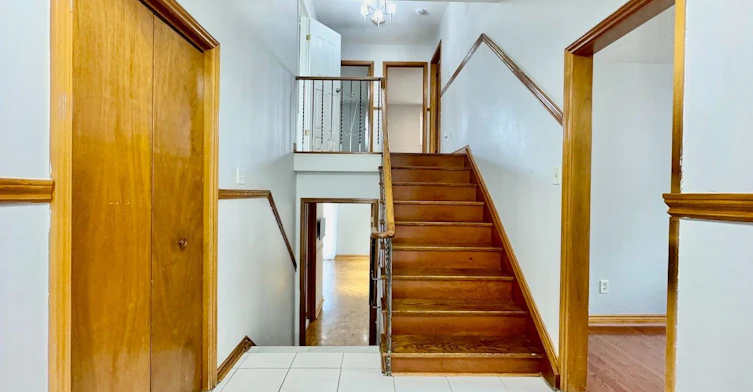 Upper Level-13 Milford Crescent, Brampton, ON, L6S 3E3 - 11