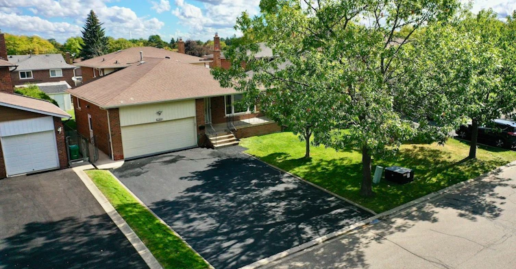 Upper Level-13 Milford Crescent, Brampton, ON, L6S 3E3 - 2