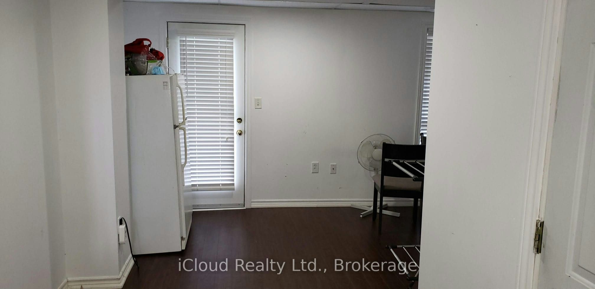 1675 Samuelson Circle, Mississauga, ON, L5N 7Z8 - 12
