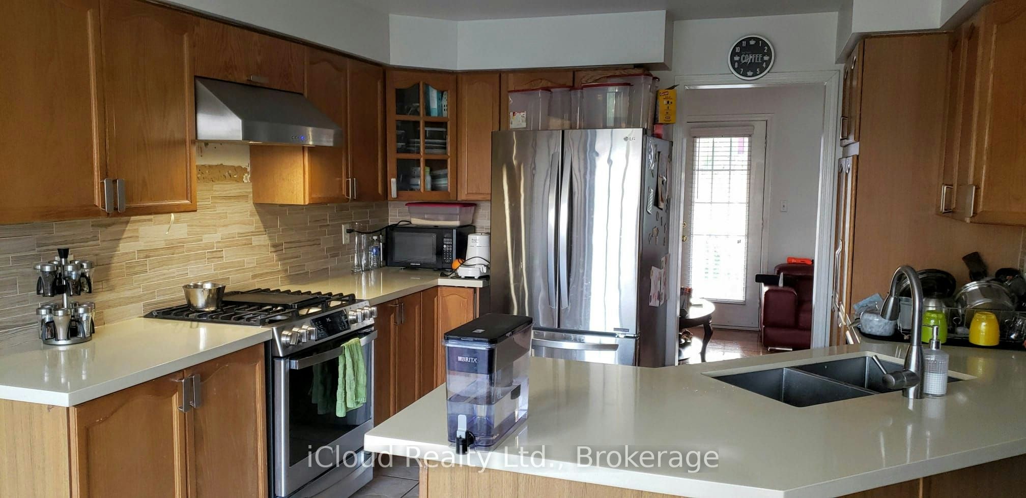 1675 Samuelson Circle, Mississauga, ON, L5N 7Z8 - 5
