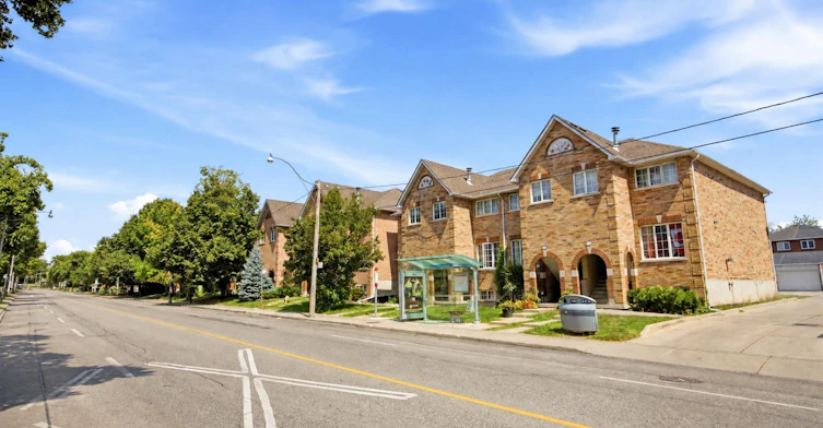 1187L-1187 Lansdowne Avenue, Toronto, ON, M6H 3Z7 - 2