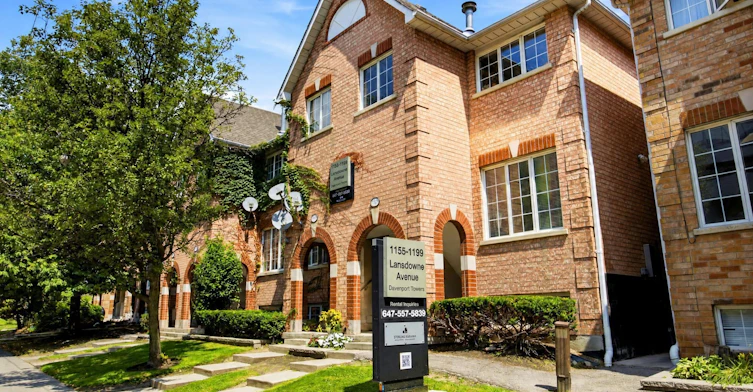 1187L-1187 Lansdowne Avenue, Toronto, ON, M6H 3Z7