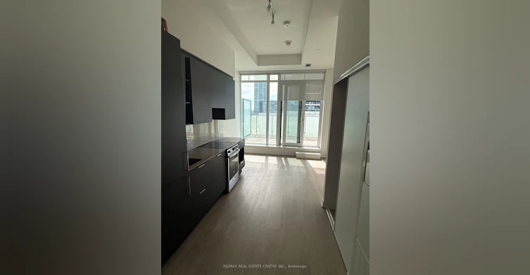 605-3900 Confederation Parkway, Mississauga, ON, L5B 0M3 - 2