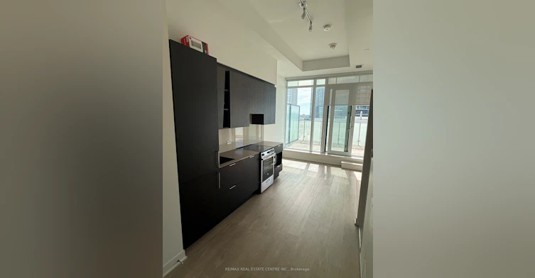 605-3900 Confederation Parkway, Mississauga, ON, L5B 0M3 - 4