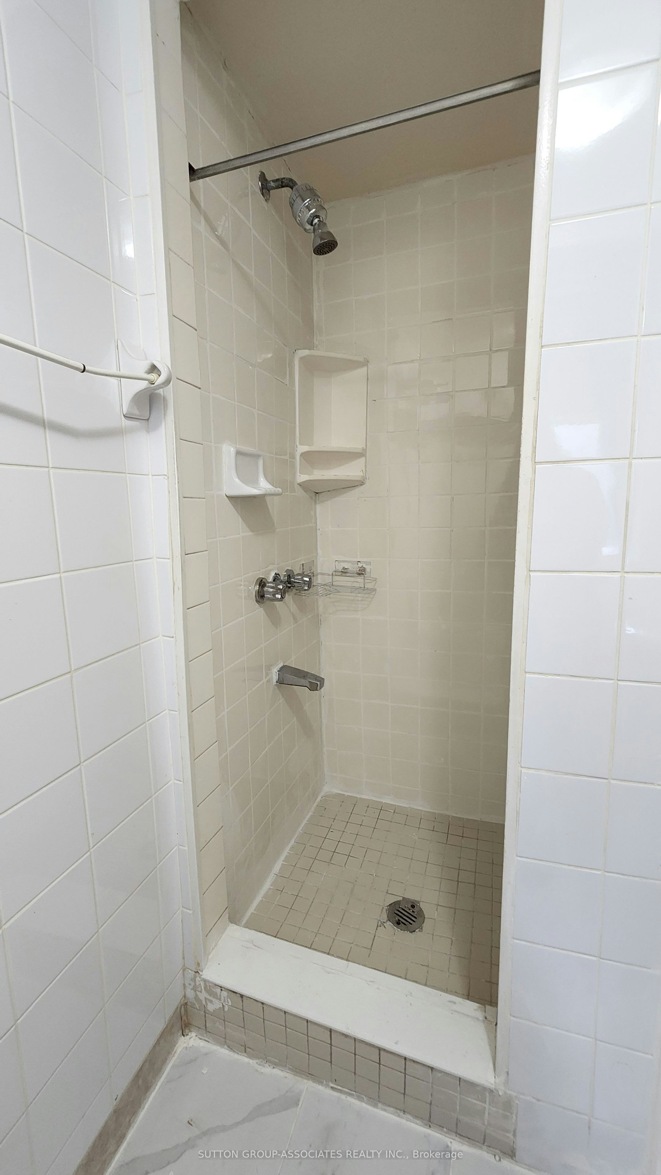 102-3 Greenbrook Drive, Toronto, ON, M6M 2J8 - 21