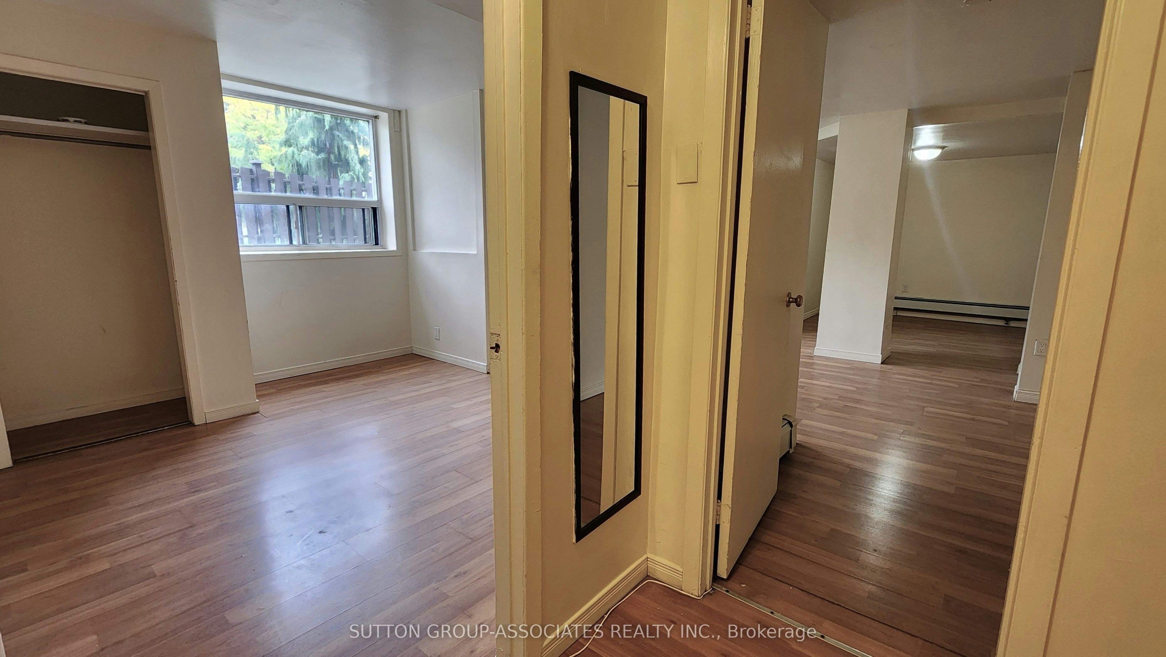 102-3 Greenbrook Drive, Toronto, ON, M6M 2J8 - 13