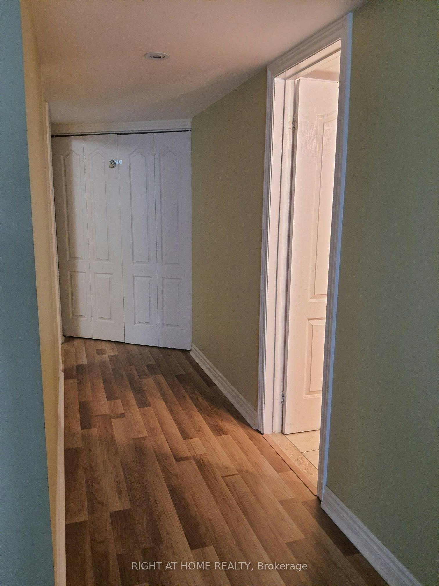 5260 Floral Hill Basement Crescent, Mississauga, ON, L5V 1V4 - 9