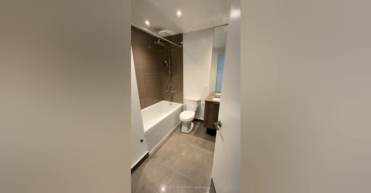 6205-448 Burnhamthorpe Rd Road W, Mississauga, ON, L5B 0R4 - 3