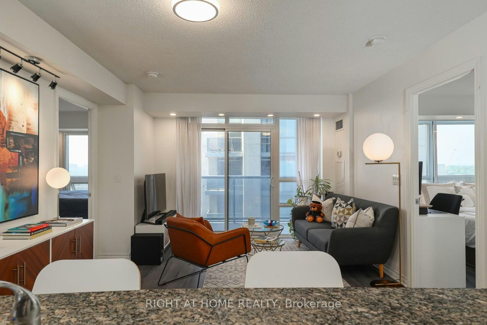2402-3 Michael Power Place, Toronto, ON, M9A 0A2 - 9