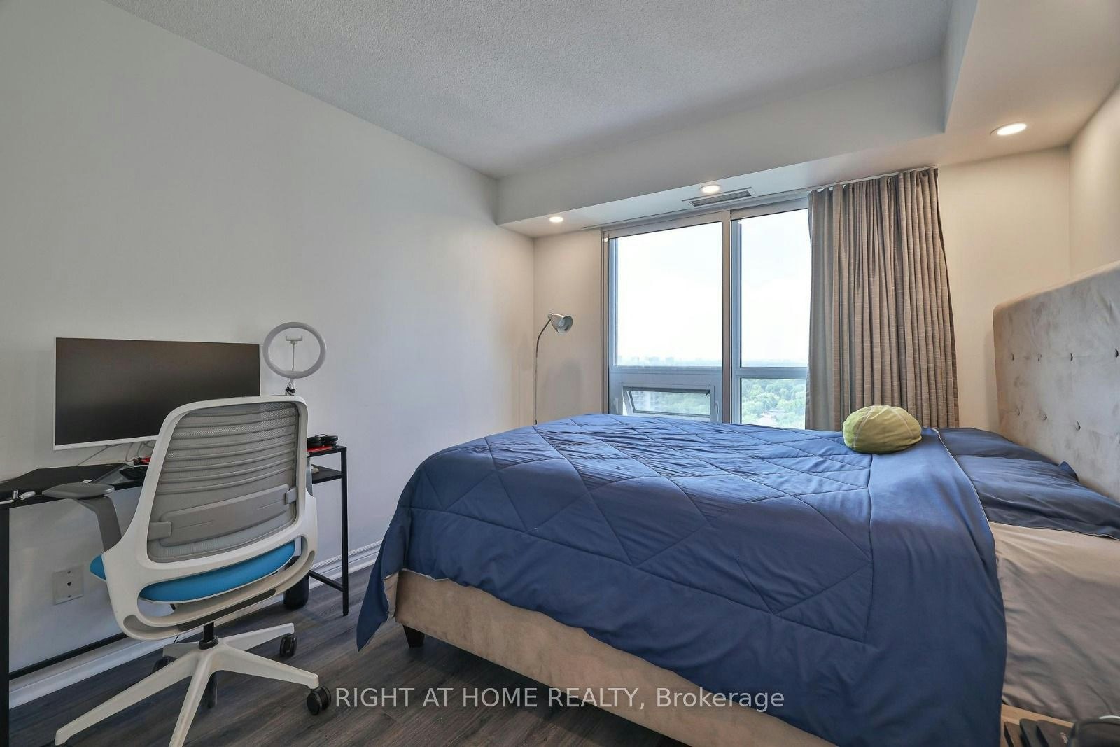 2402-3 Michael Power Place, Toronto, ON, M9A 0A2 - 20