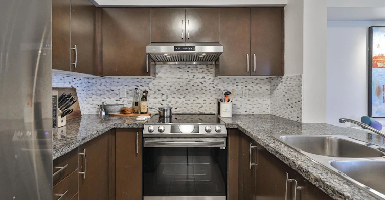 2402-3 Michael Power Place, Toronto, ON, M9A 0A2 - 15