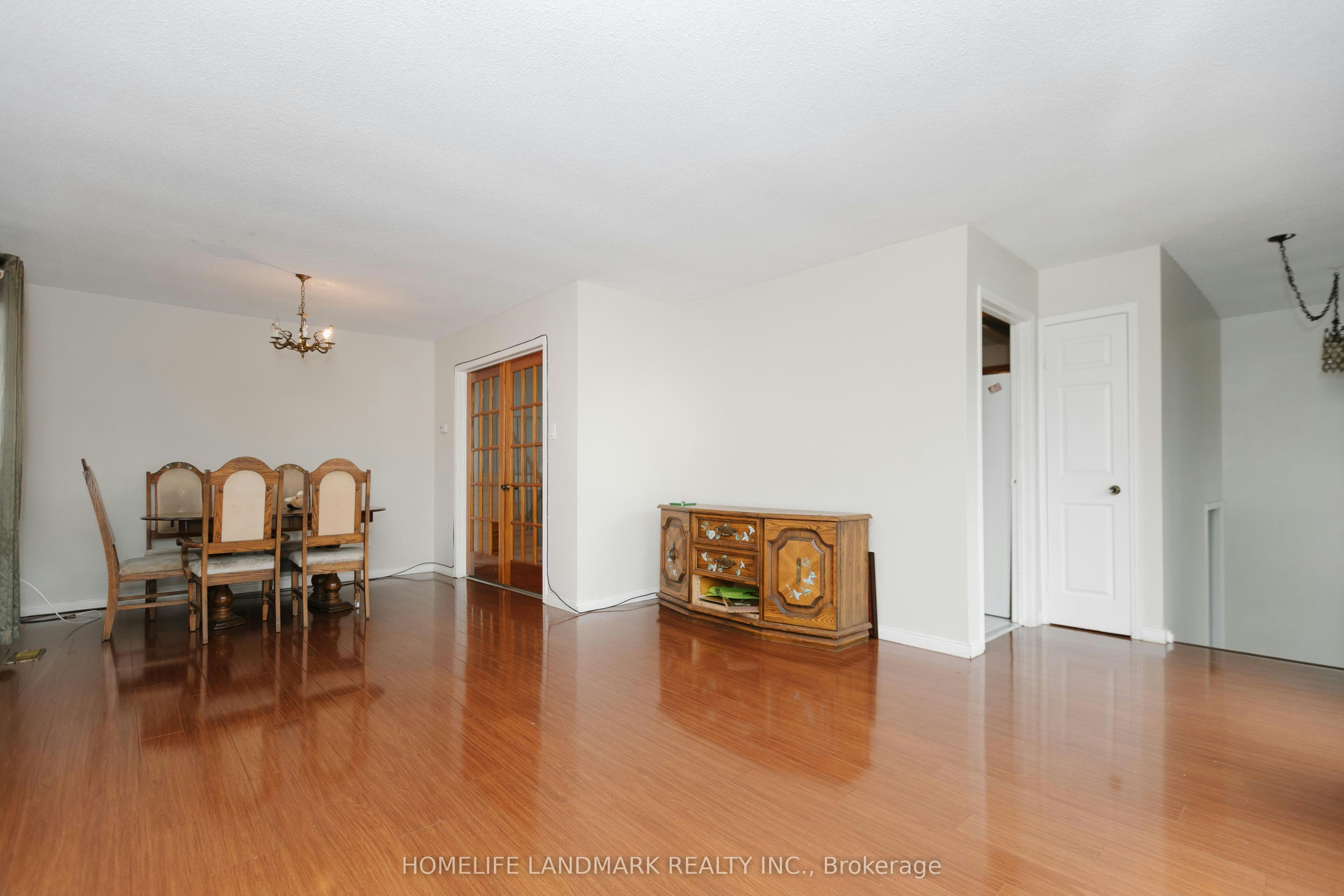 22 Blenheim Drive, Brampton, ON, L6Z 1H9 - 4