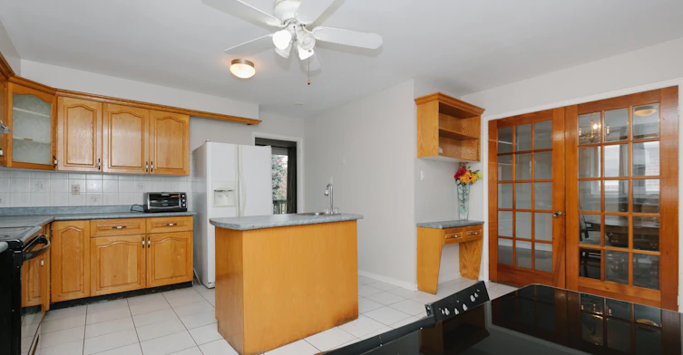 22 Blenheim Drive, Brampton, ON, L6Z 1H9 - 8